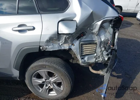 2024 Toyota Rav4 Xle from USA, damaged, VIN 2T3W1RFV3RW303166